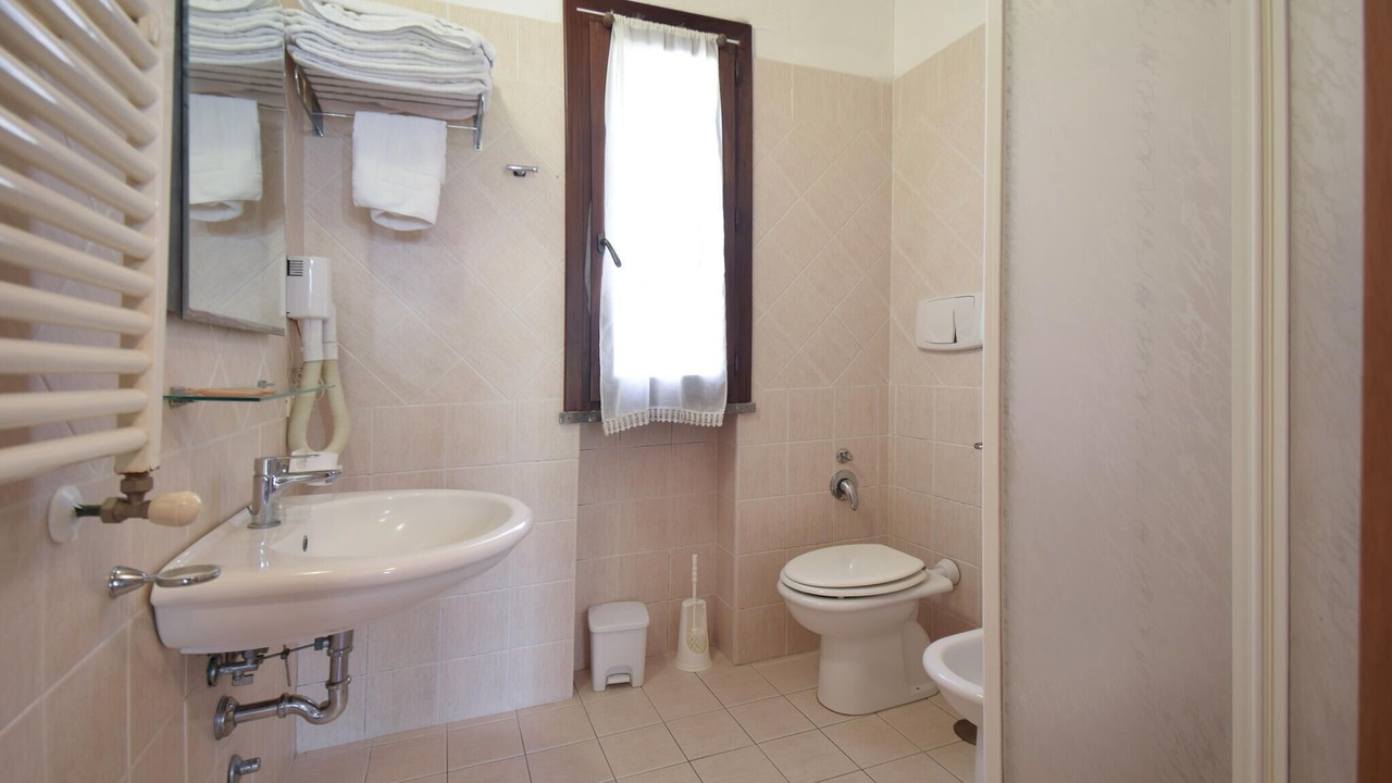 Photo of Bathroom in Pescia Romana