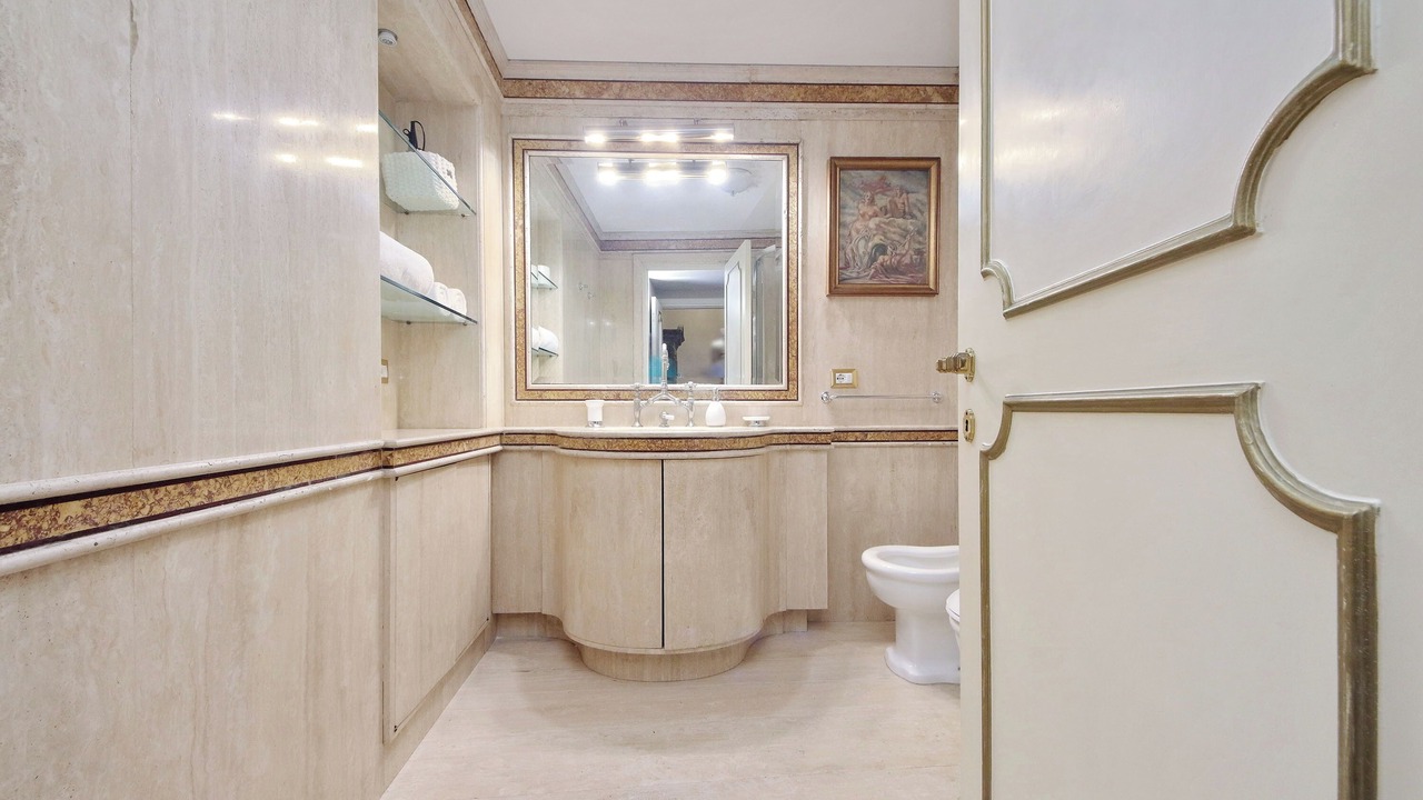 Photo of Bathroom in Rione VII Regola