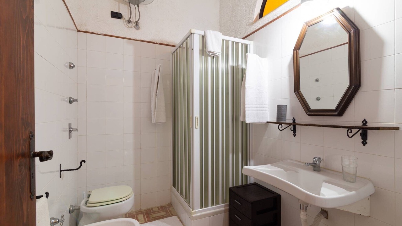 Photo of Bathroom in Porticalazzo