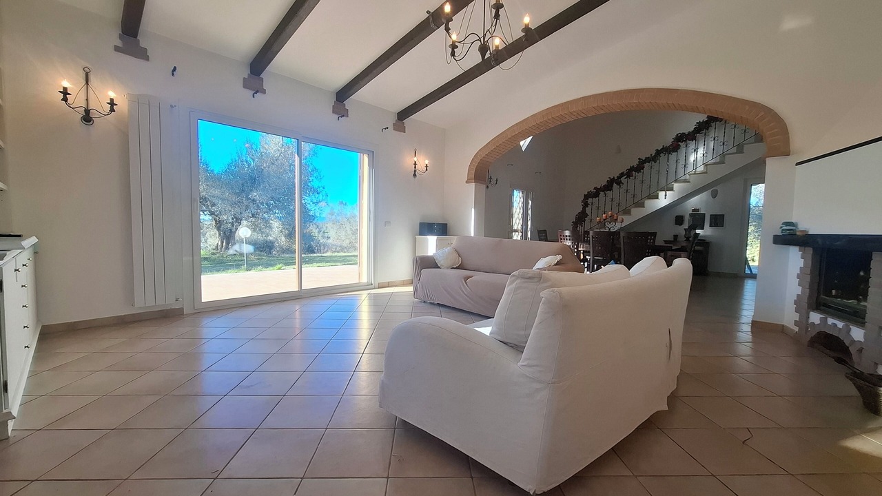 Photo of Livingroom in Canino