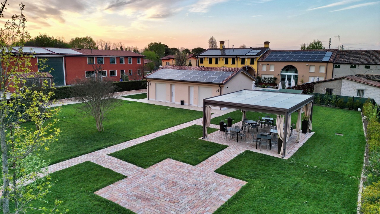 Photo of Outdoor in Sambruson