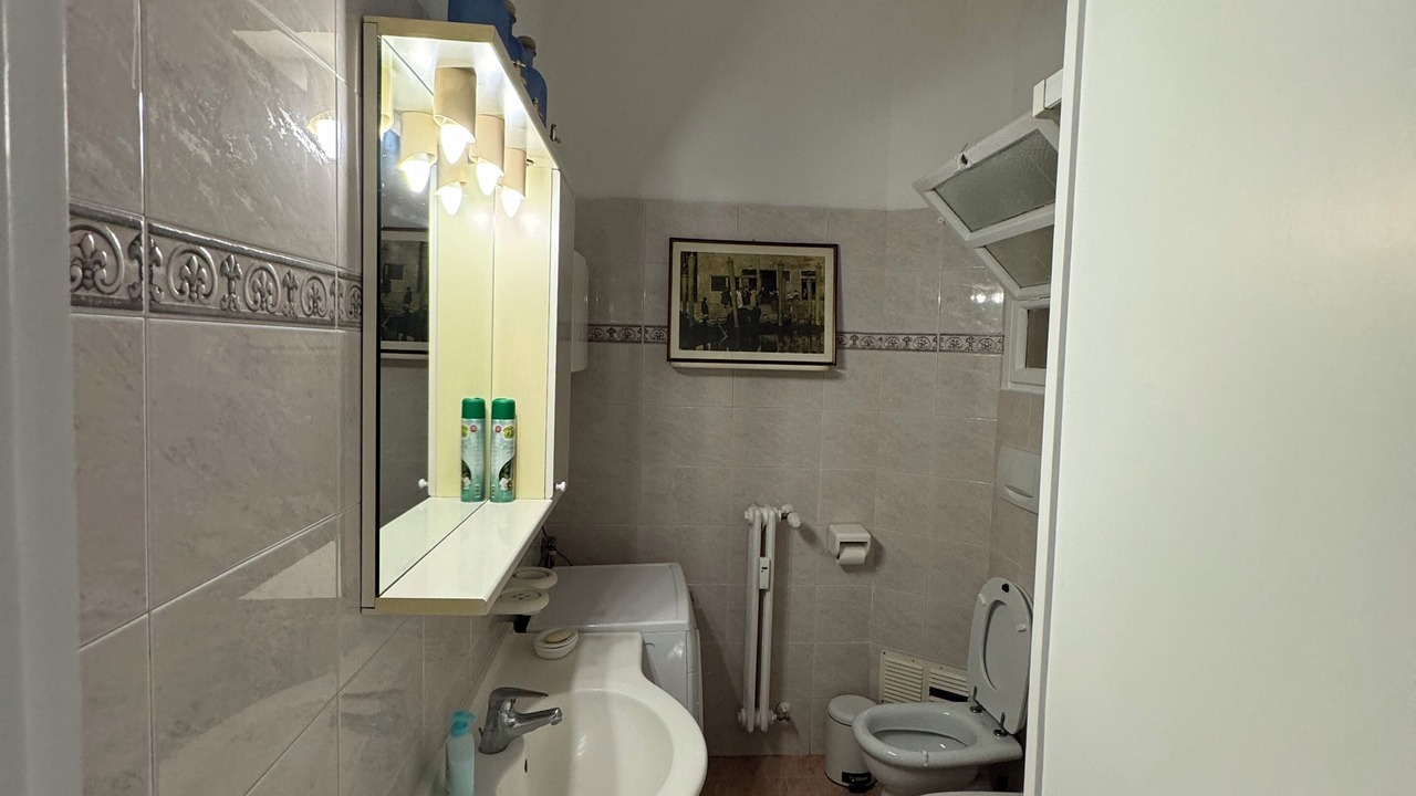 Photo of Bathroom in Quartiere XI Portuense