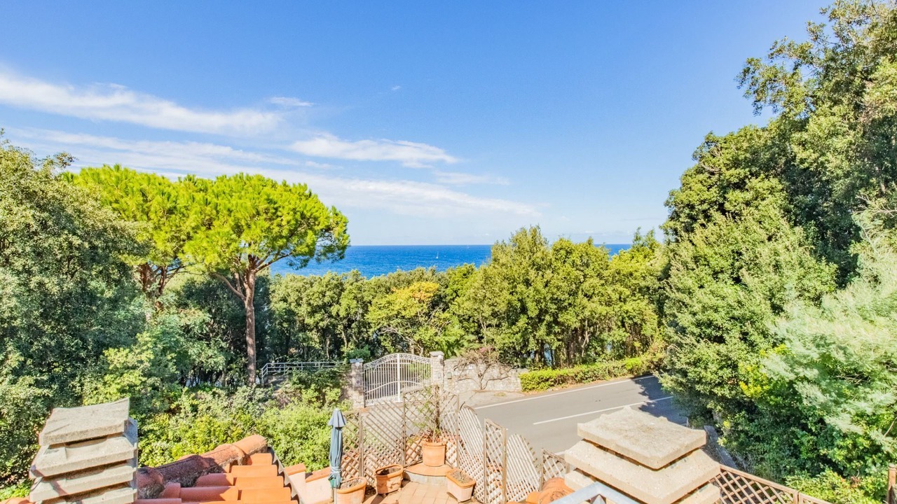 Photo of Outdoor in Procchio
