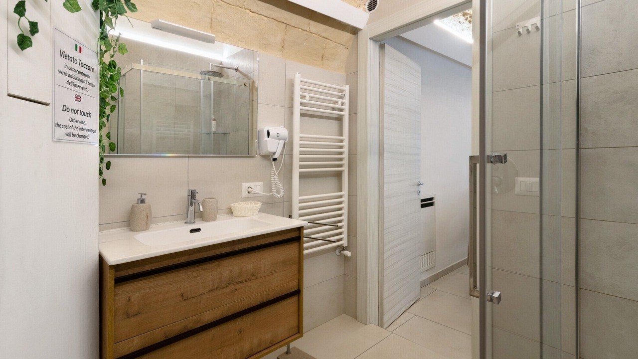 Photo of Bathroom in Bari City Centre