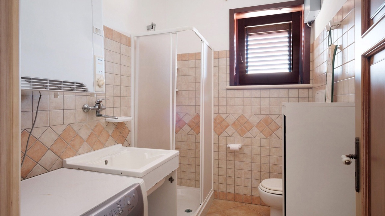 Photo of Bathroom in Avetrana