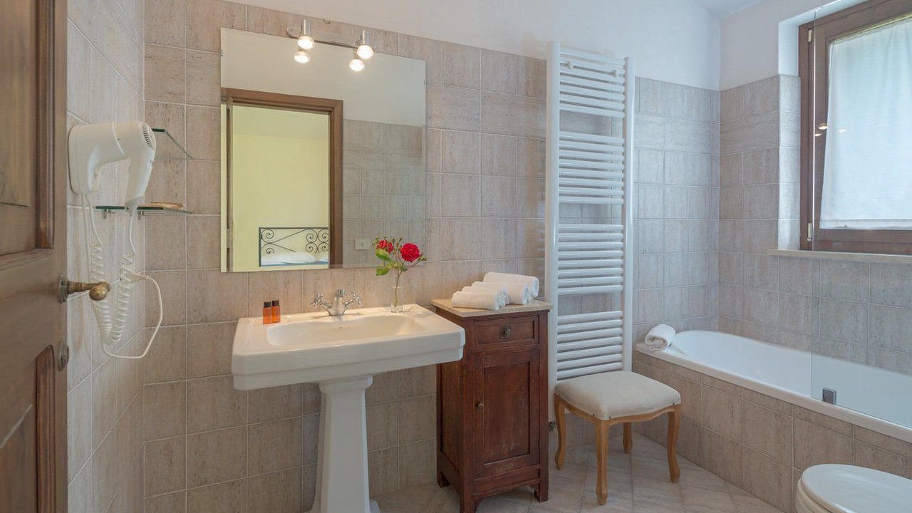 Photo of Bathroom in Doglio