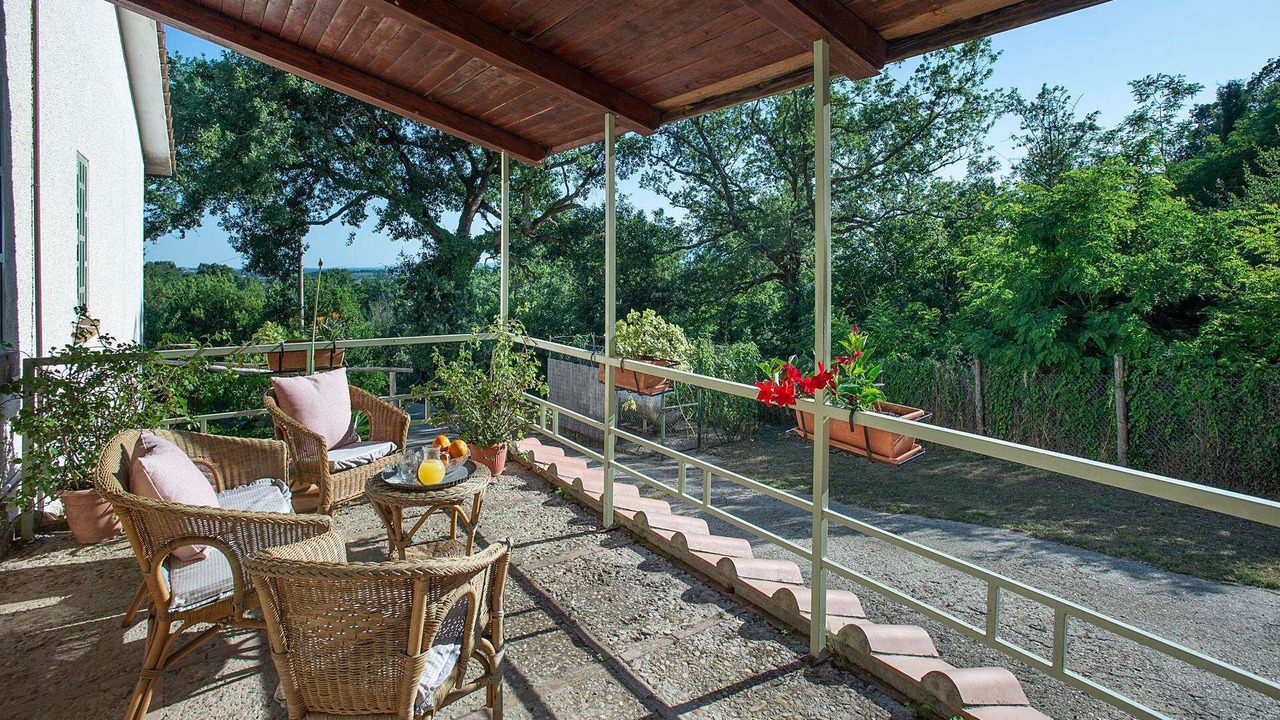 Photo of Patio Balcony in Amelia