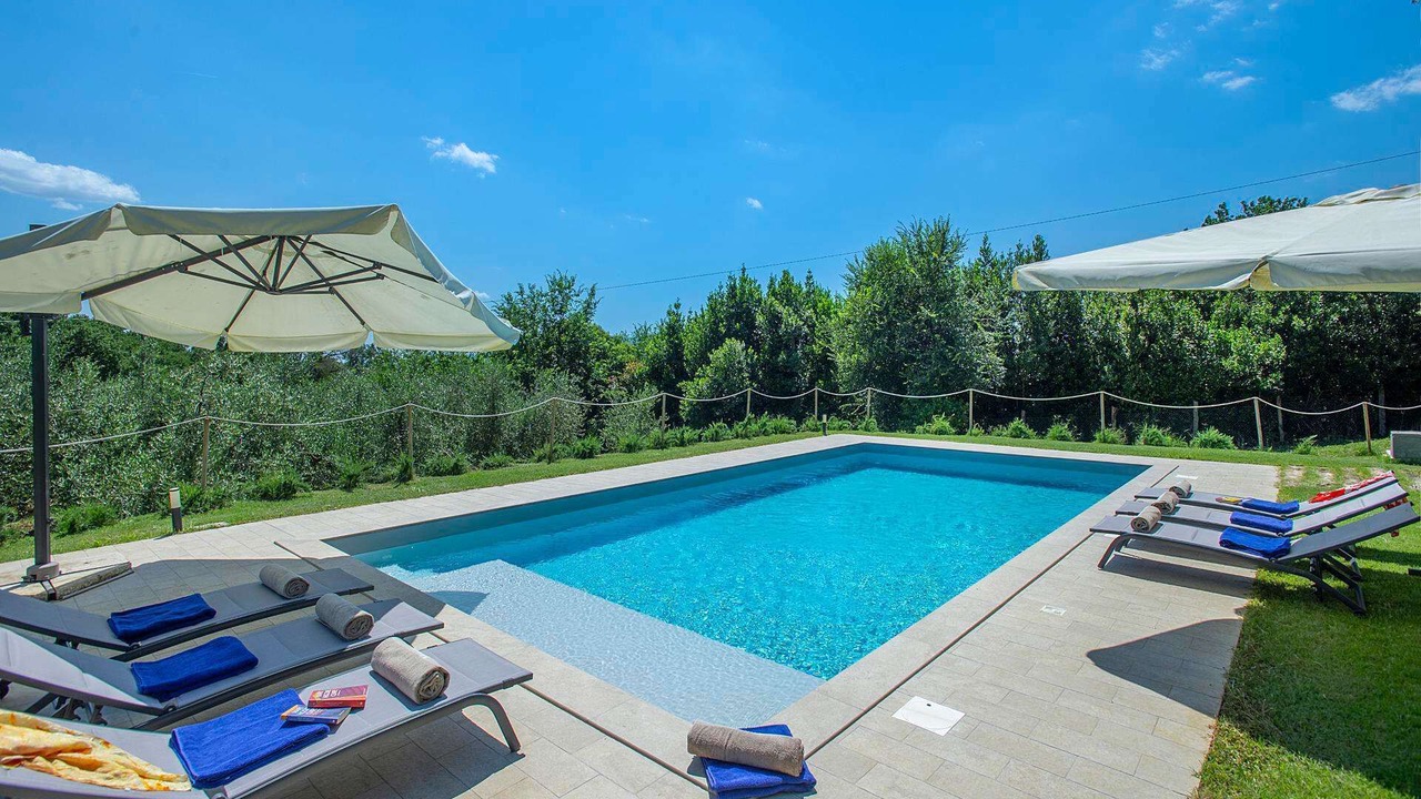 Photo of Outdoor in Amelia