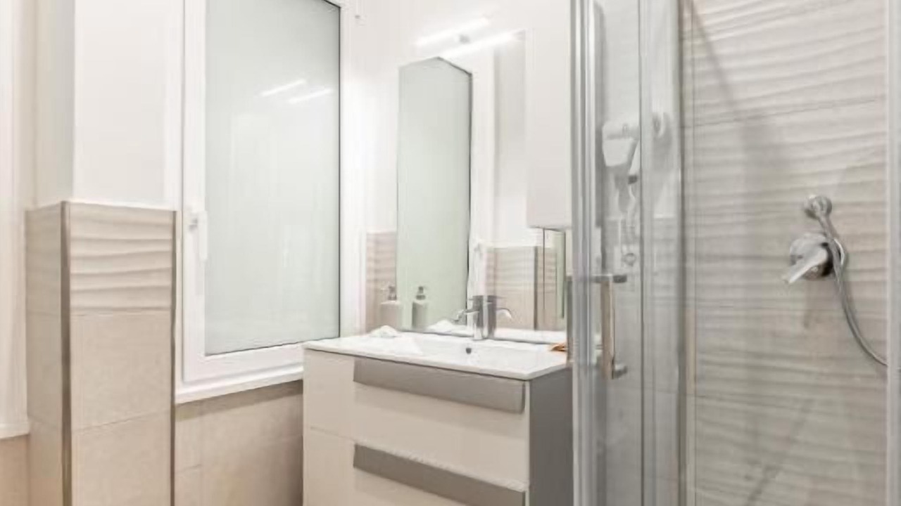 Photo of Bathroom in Trionfale