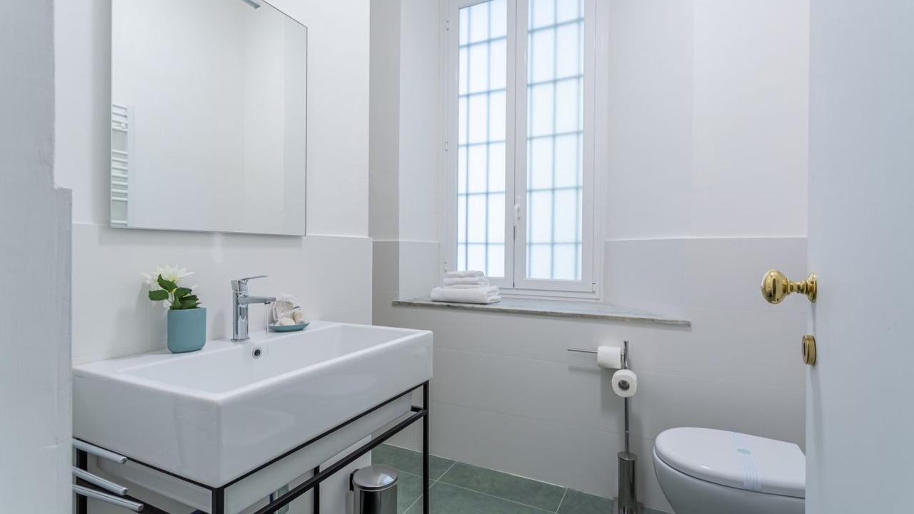 Photo of Bathroom in Salario