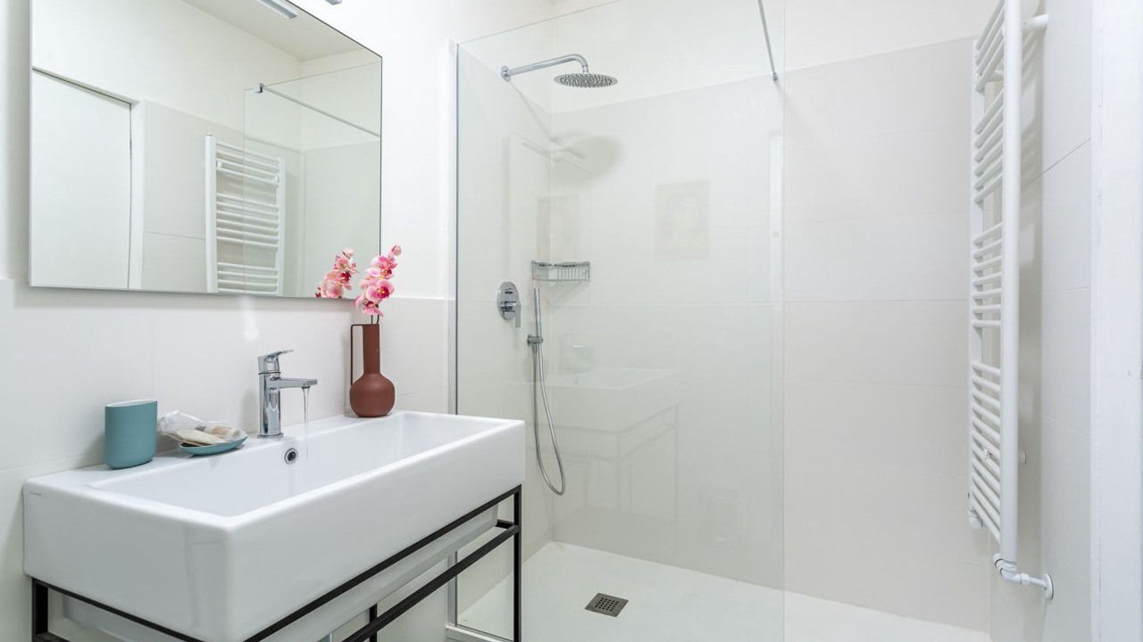 Photo of Bathroom in Salario
