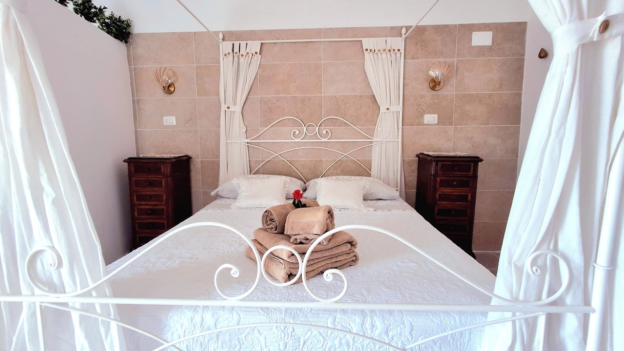 Photo of Bedroom in Le Forna