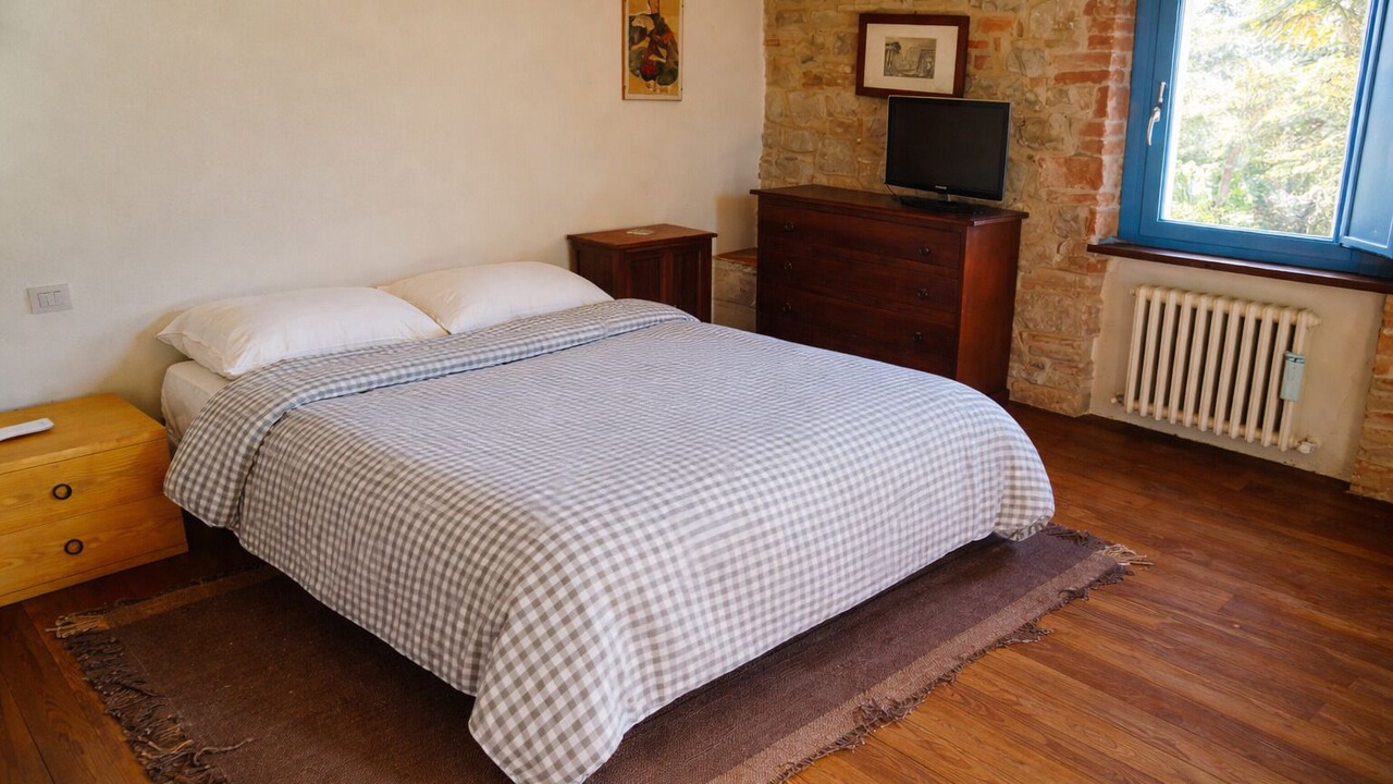 Photo of Bedroom in Todi