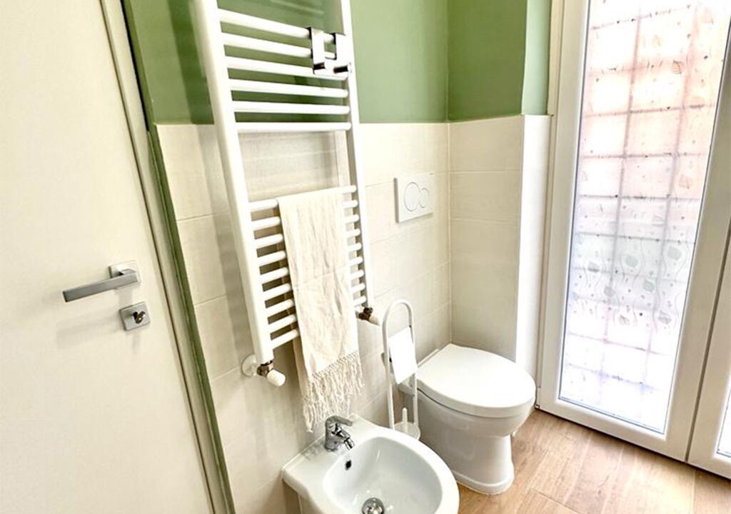 Photo of Bathroom in Quartiere XXXIII Lido di Ostia Ponente