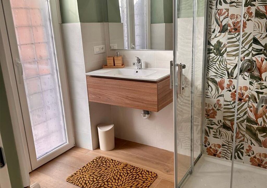 Photo of Bathroom in Quartiere XXXIII Lido di Ostia Ponente
