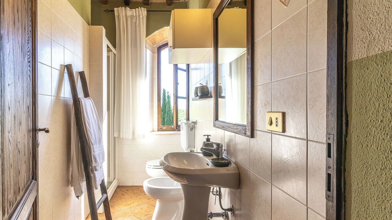 Photo of Bathroom in Montenero