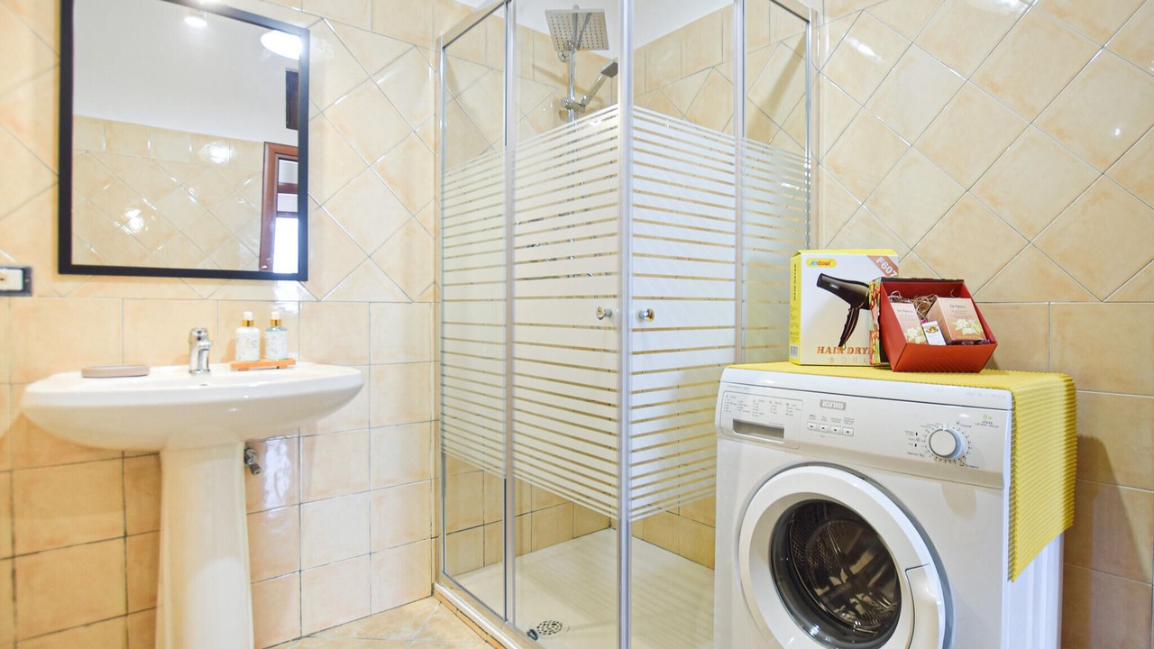 Photo of Bathroom in Laureana Cilento