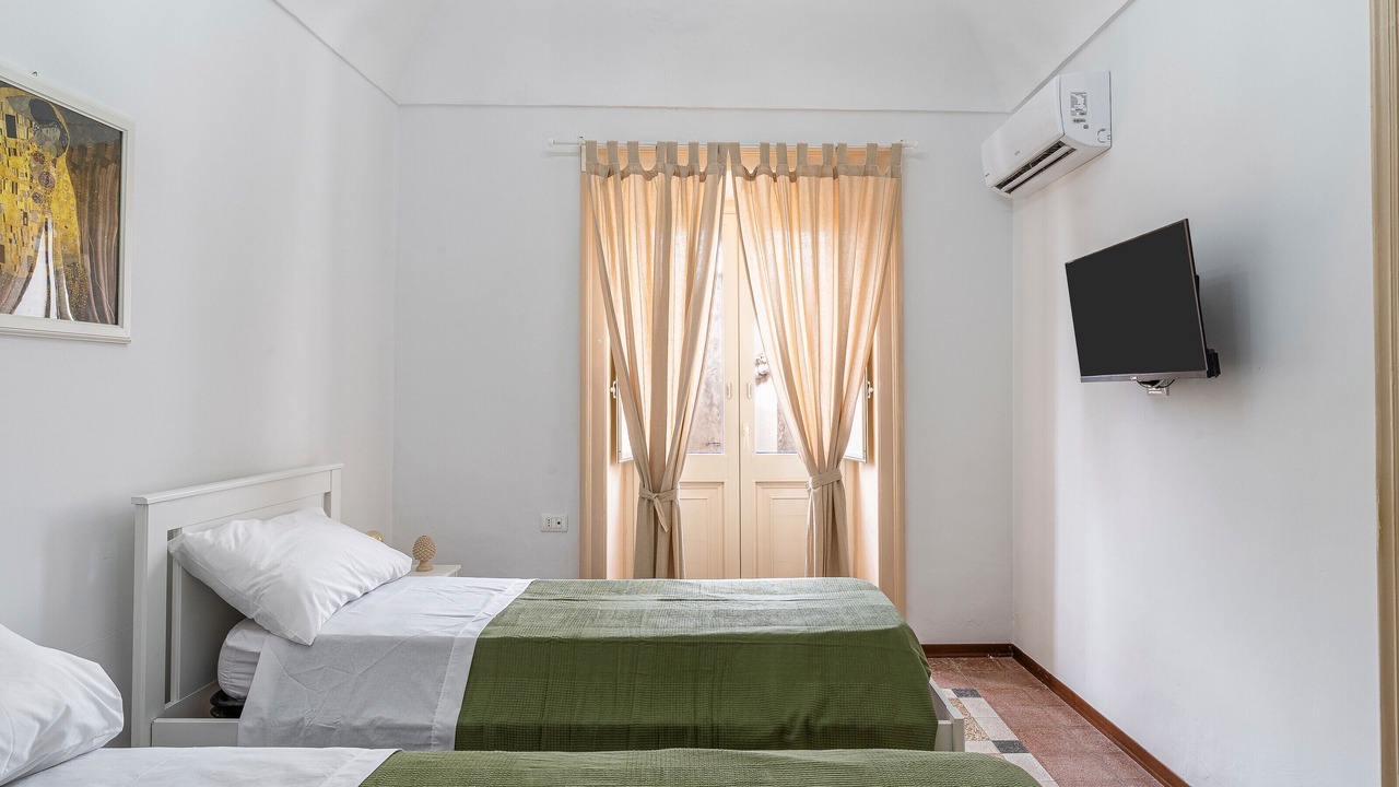 Photo of Bedroom in Avola