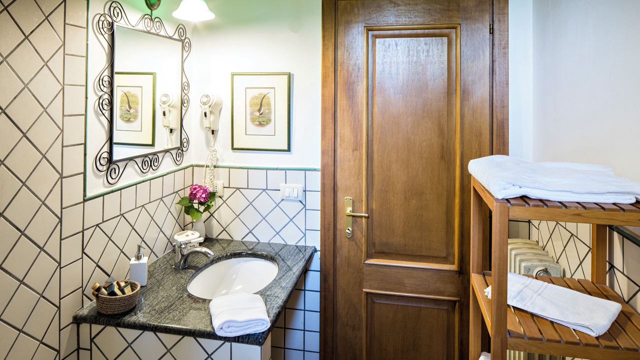 Photo of Bathroom in Nola
