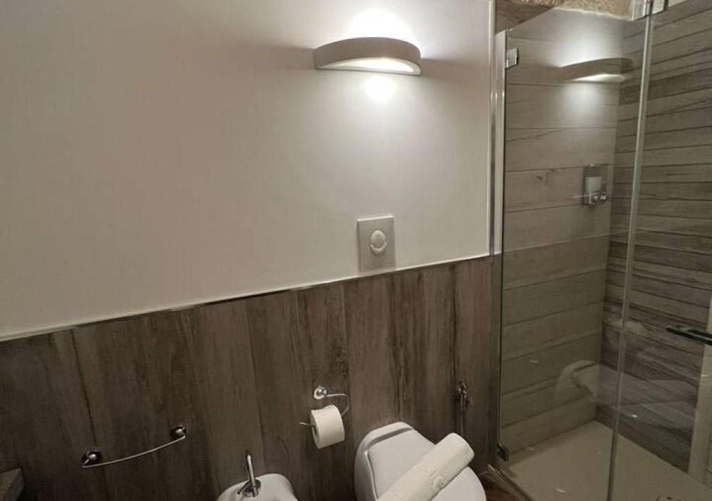 Photo of Bathroom in Brindisi Histotic Center