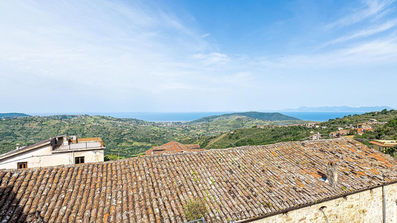 Photo of Bedroom in Laureana Cilento