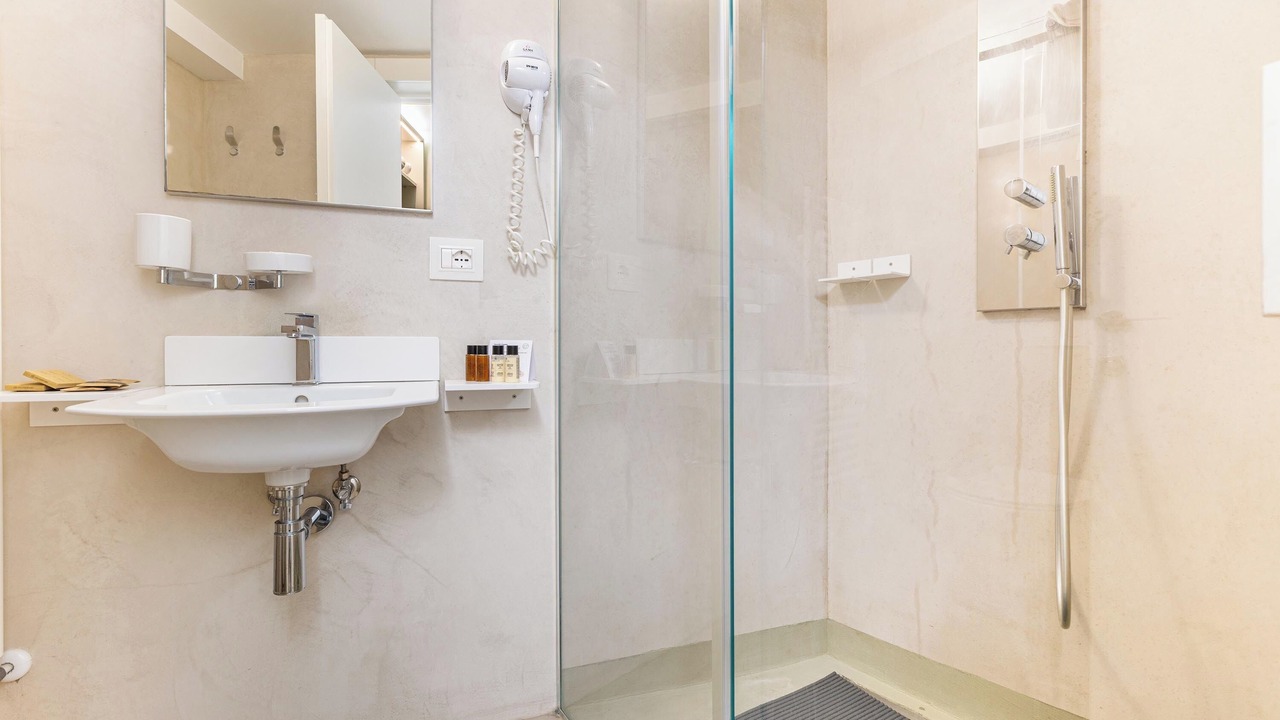 Photo of Bathroom in Gallipoli