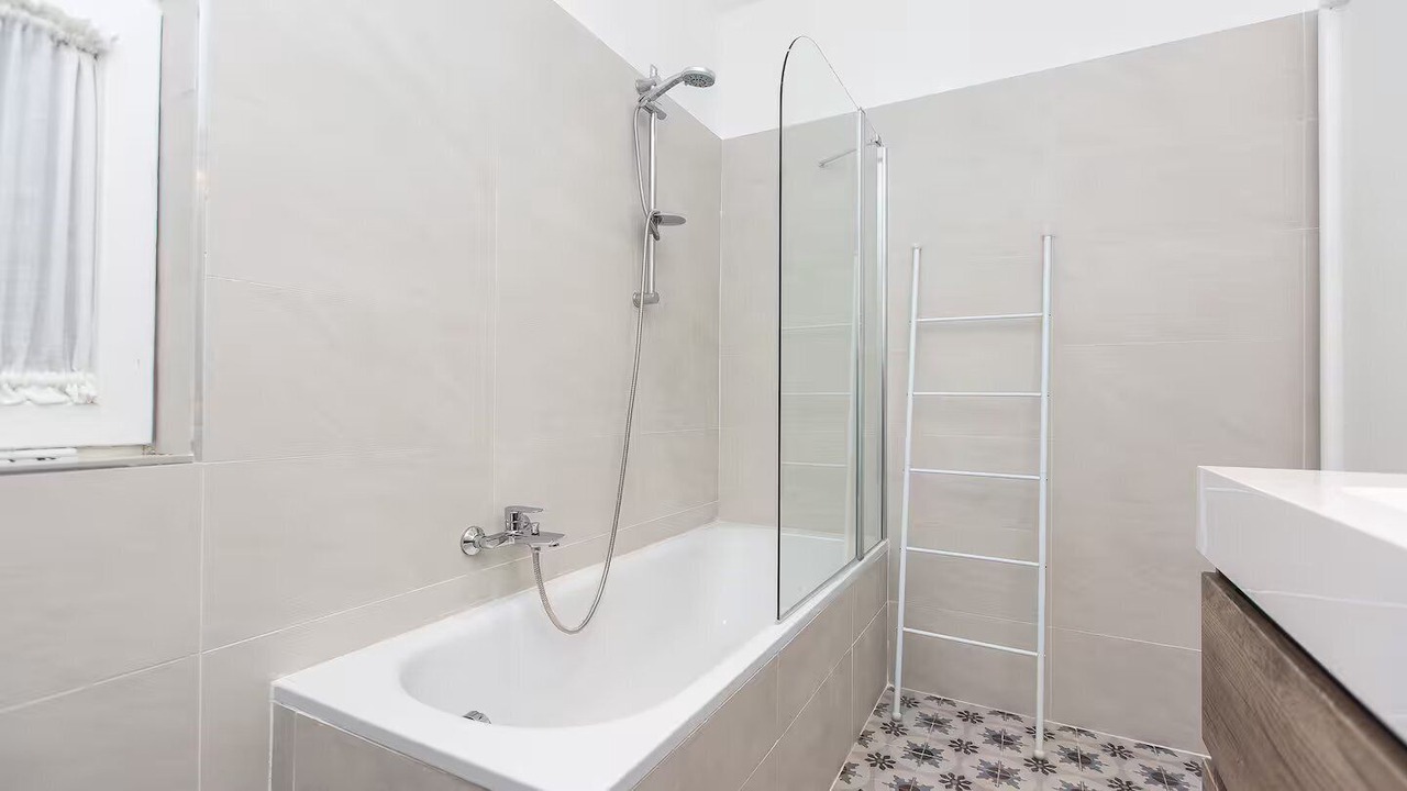 Photo of Bathroom in Celio