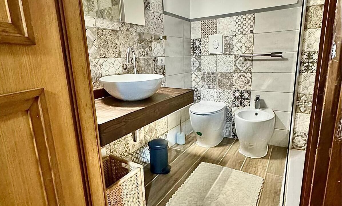 Photo of Bathroom in Navona