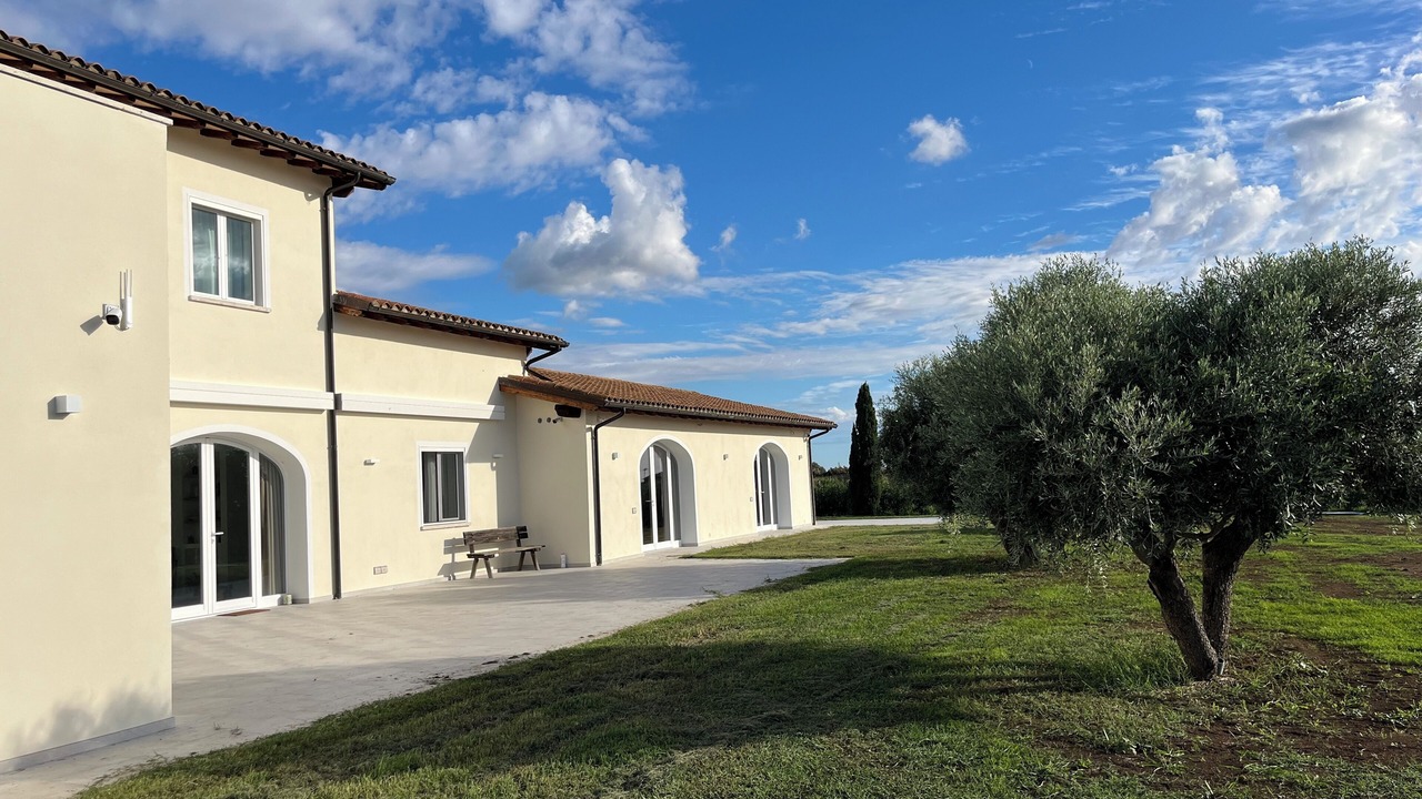 Photo of Outdoor in Canino