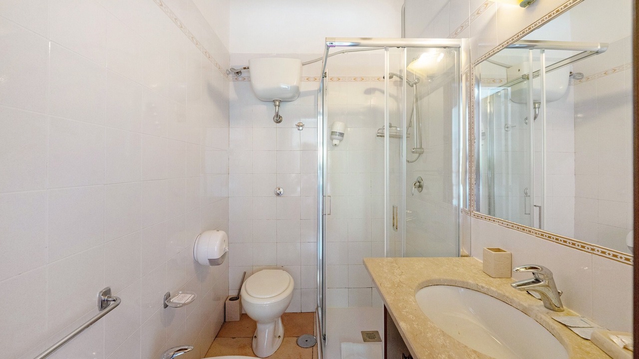Photo of Bathroom in Caprioli