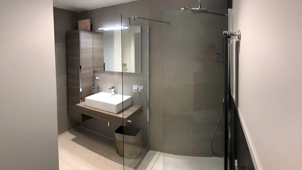 Photo of Bathroom in Brindisi Histotic Center