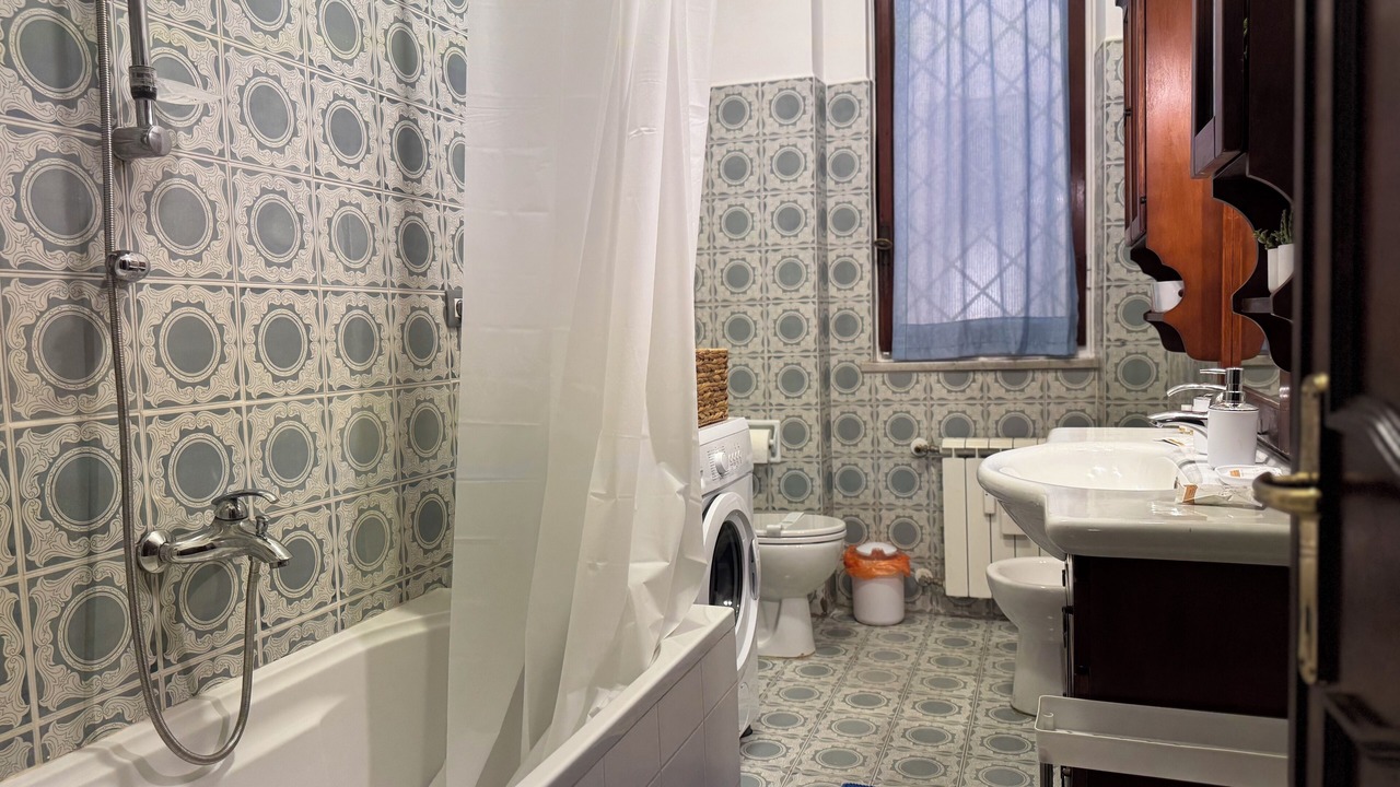 Photo of Bathroom in Quartiere XXXIV Lido di Ostia Levante