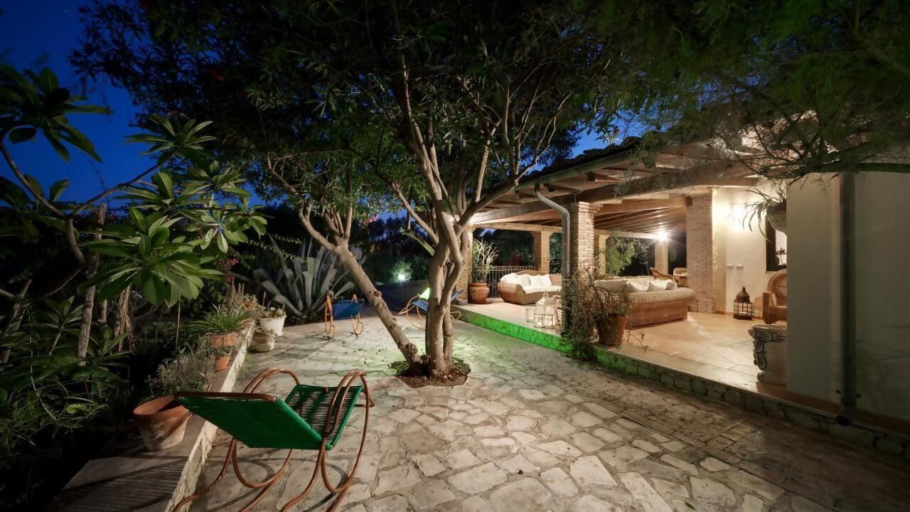 Photo of Patio Balcony in Caucana-finaiti-casuzze-finaiti Nord