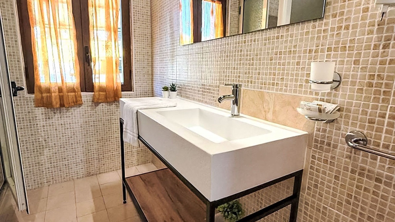 Photo of Bathroom in Laureana Cilento
