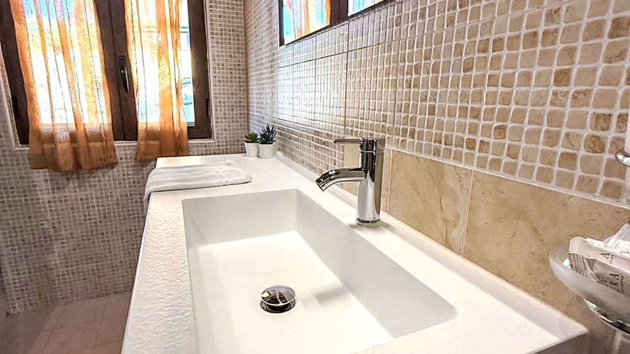 Photo of Bathroom in Laureana Cilento