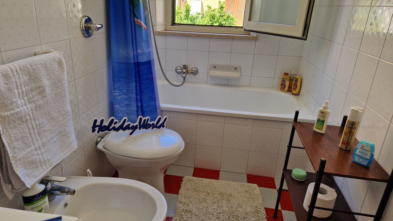 Photo of Bathroom in Paparella