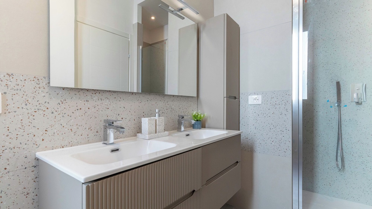 Photo of Bathroom in Quartiere XXXIV Lido di Ostia Levante