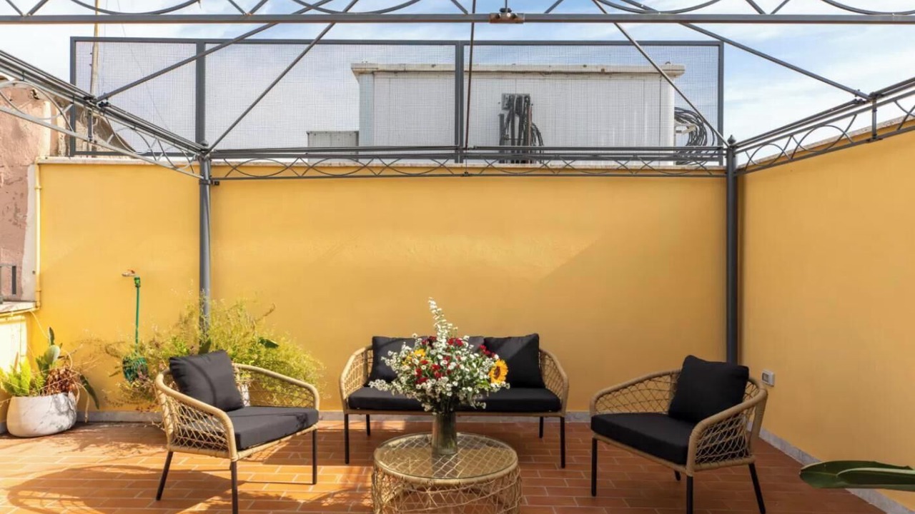 Photo of Patio Balcony in Monti