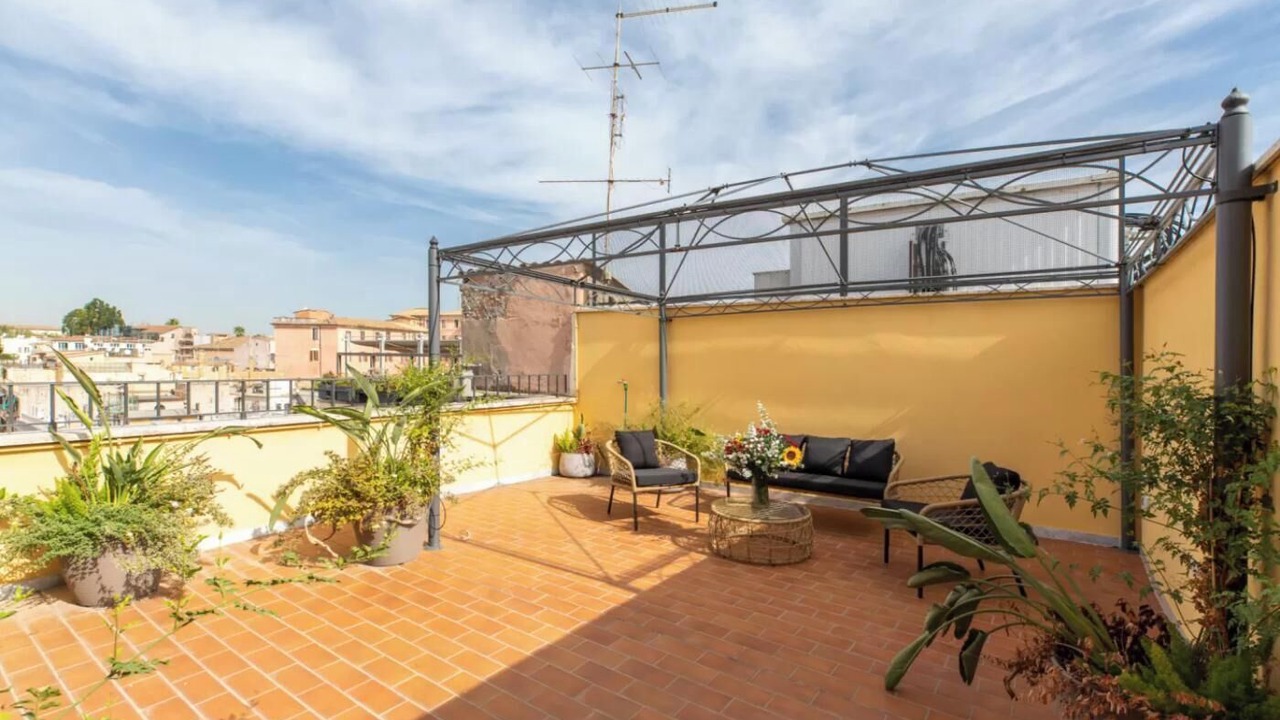 Photo of Patio Balcony in Monti