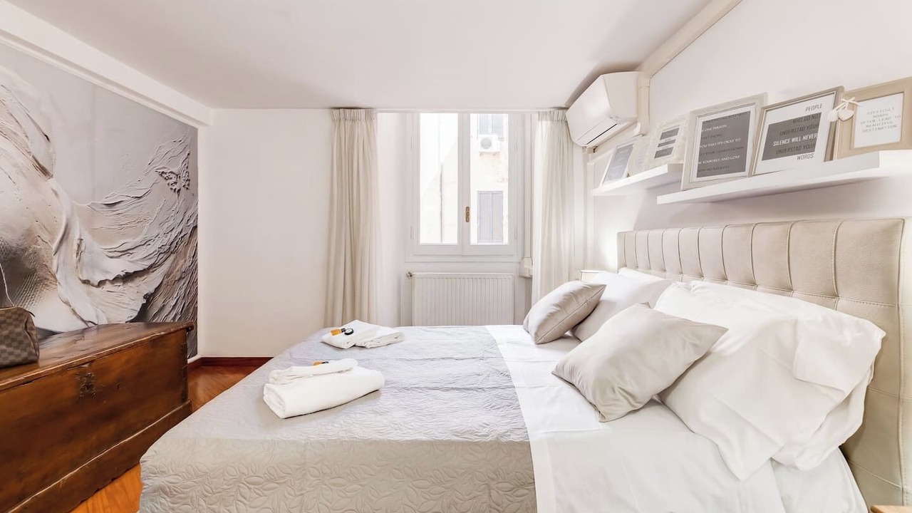 Photo of Bedroom in Rione III Colonna