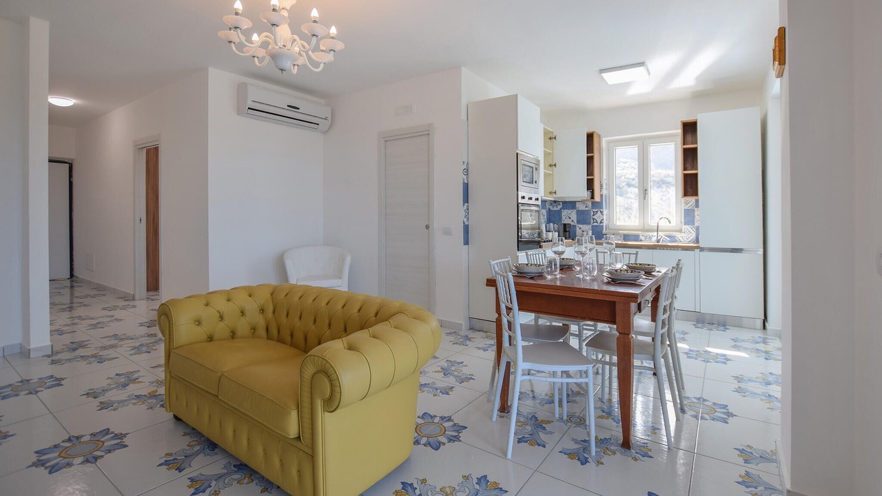Photo of Bedroom in Laureana Cilento