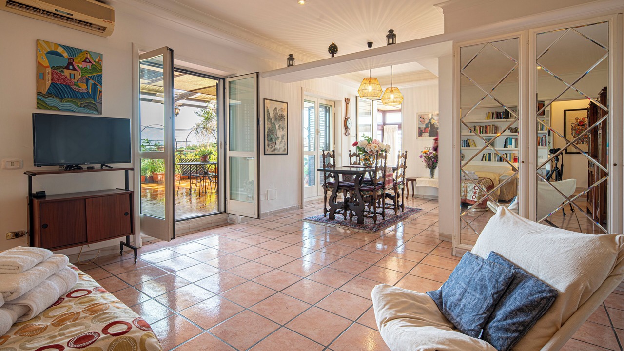 Photo of Livingroom in Suburbio IX Aurelio
