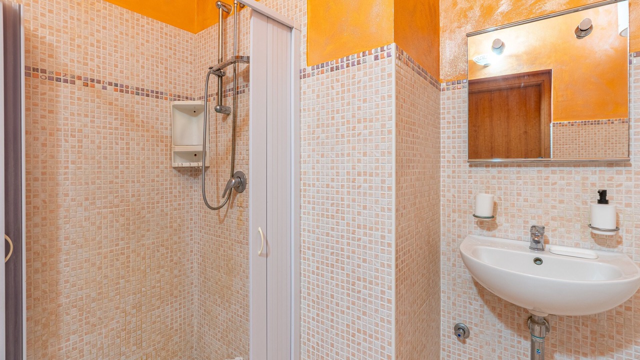 Photo of Bathroom in Arenella
