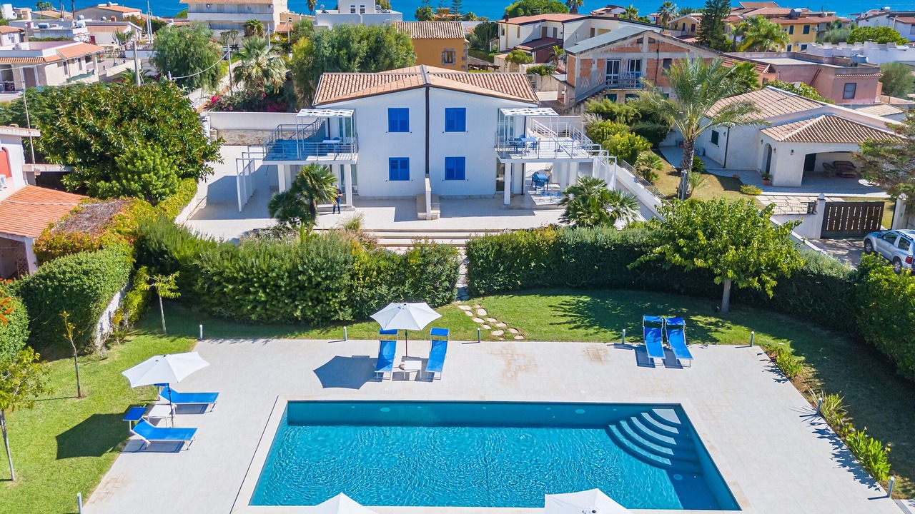 Photo of Outdoor in Reitani