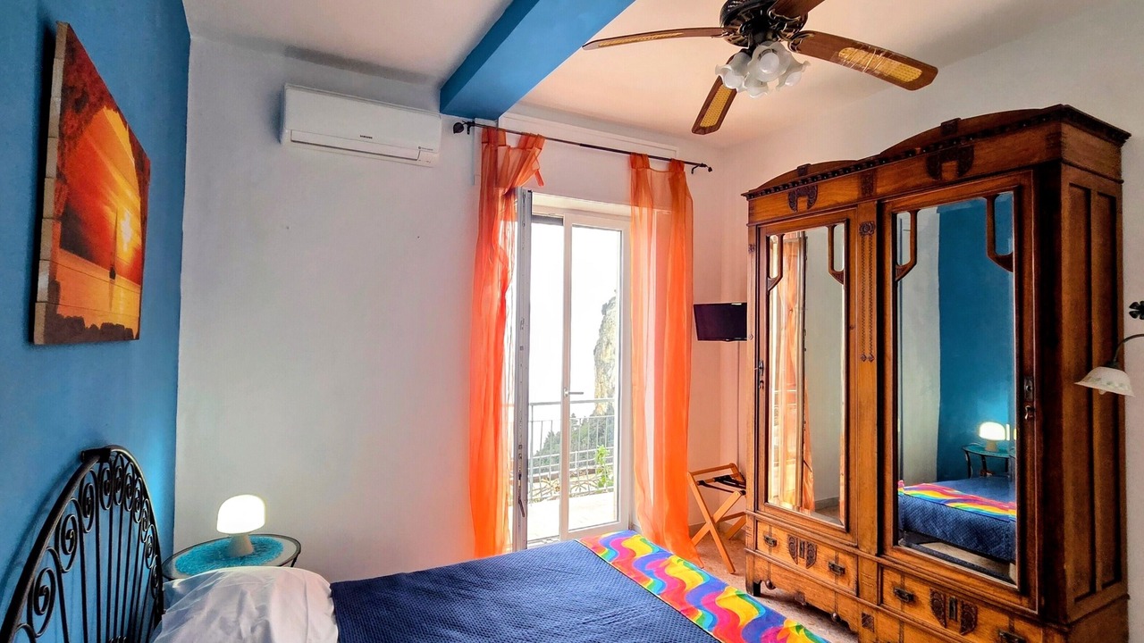 Photo of Bedroom in Pogerola