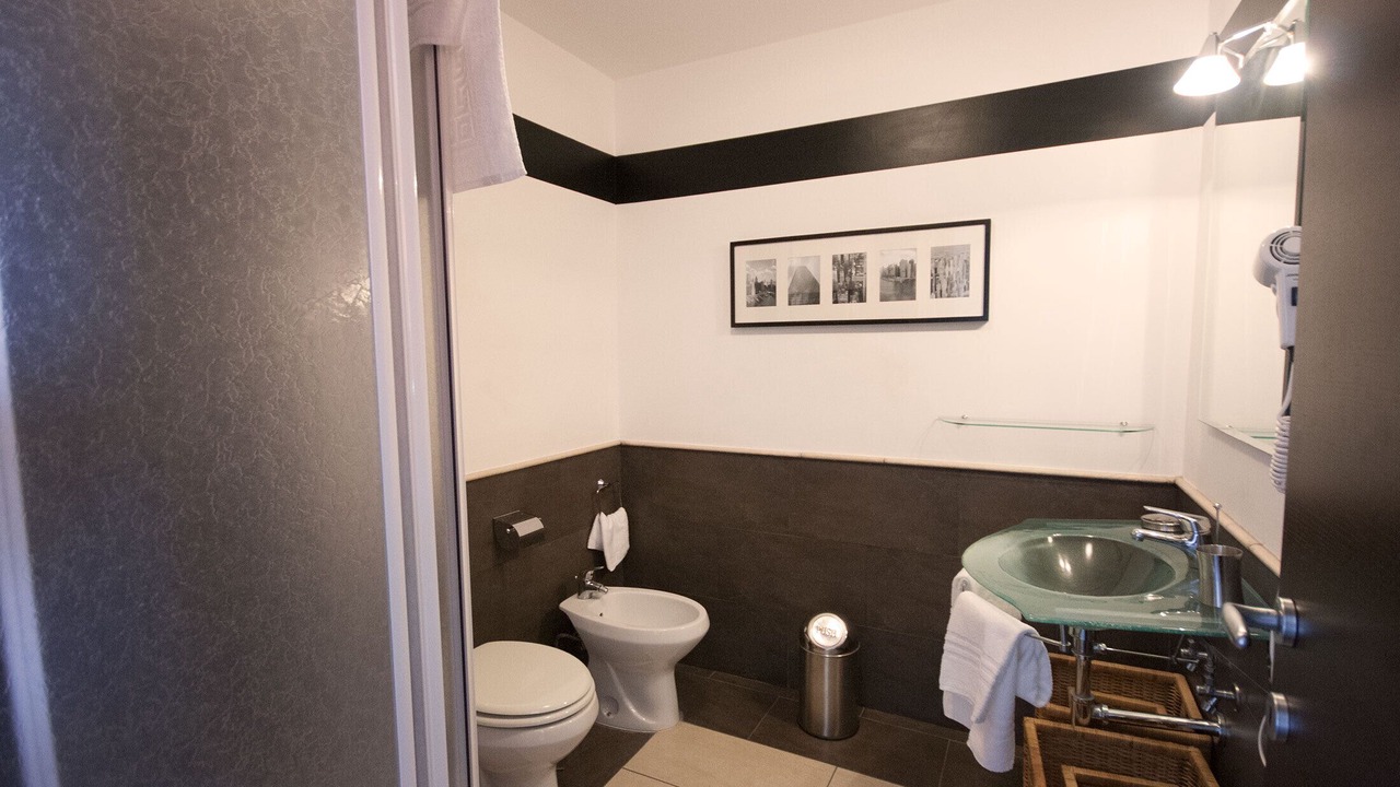 Photo of Bathroom in Aprilia