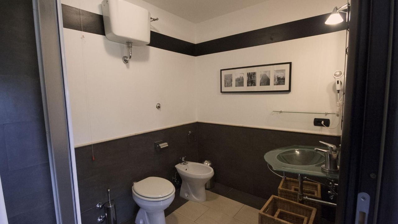 Photo of Bathroom in Aprilia