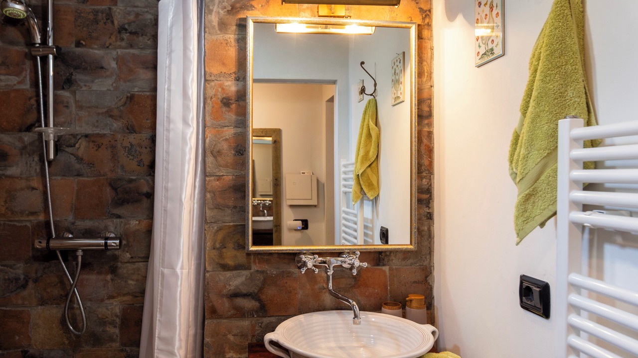 Photo of Bathroom in Todi