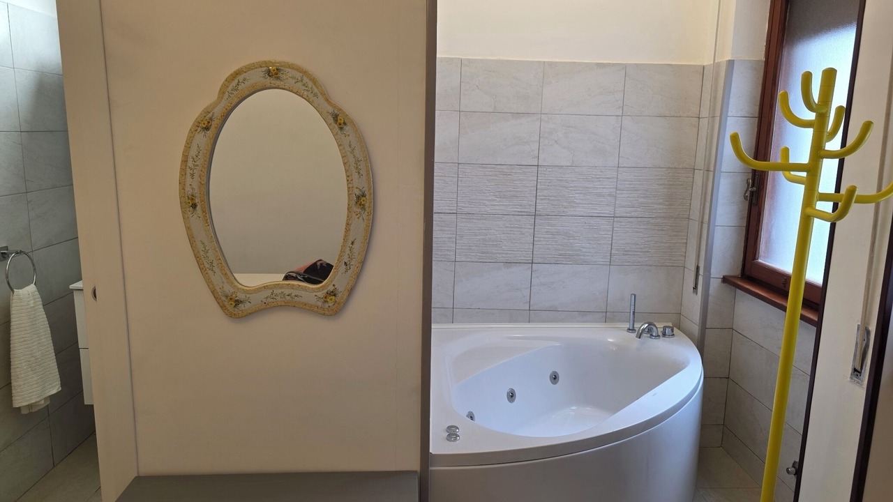 Photo of Bathroom in Quartiere XXXIV Lido di Ostia Levante
