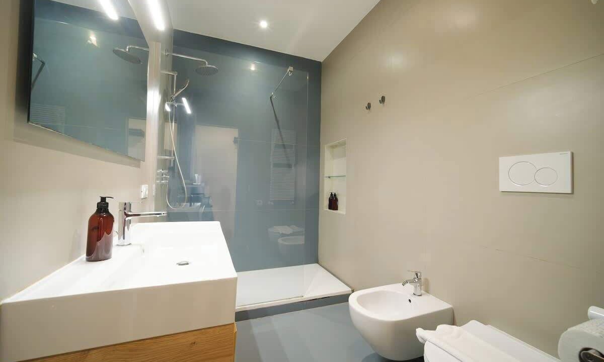 Photo of Bathroom in Monti